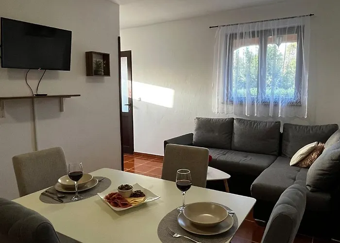 Mimi - Airport 풀라